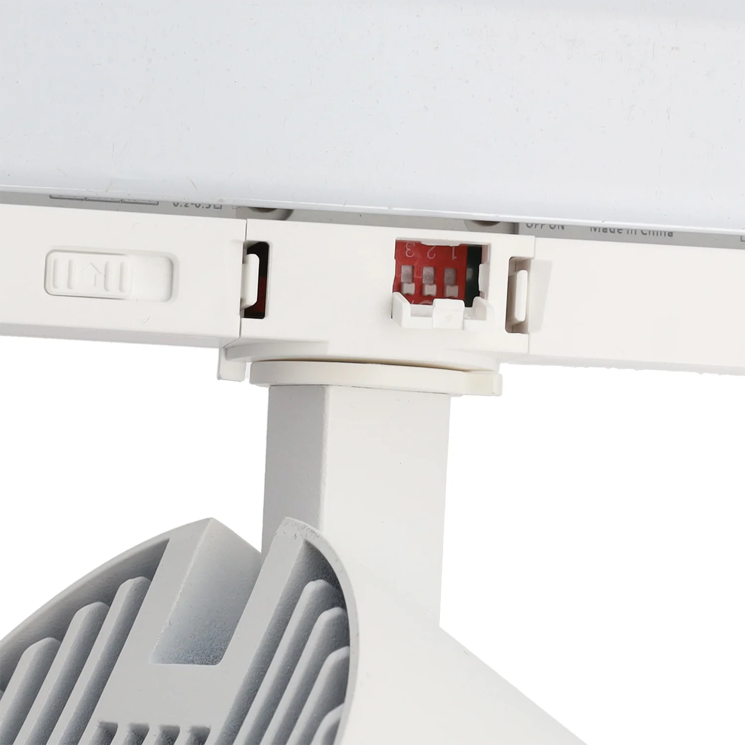 Foco de Carril LED  40W 90Lm/W CCT Tonalidad Luz Ajustable Driver Lifud Trifásico 50.000H - Image 5