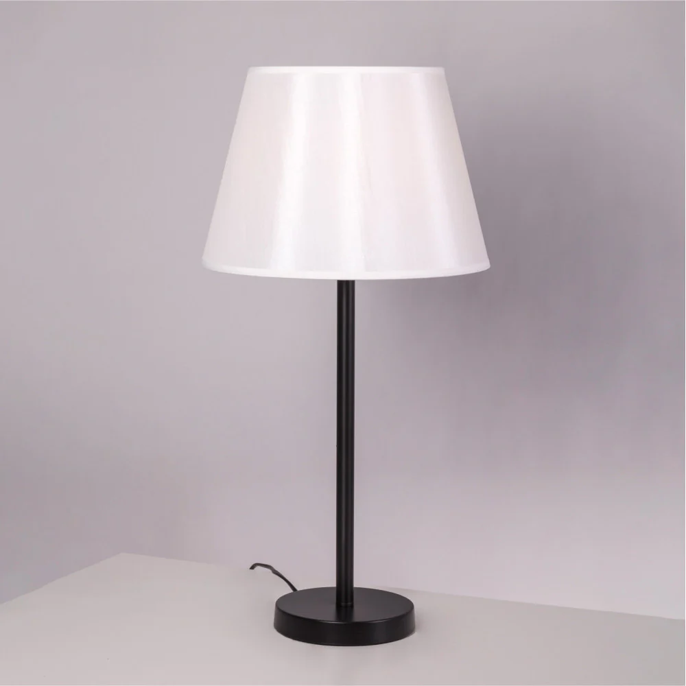 Lámpara de Mesa "Ibb" [SKD-T1015